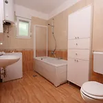 Beverly * Omiš