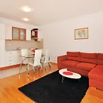 Apartment Beverly