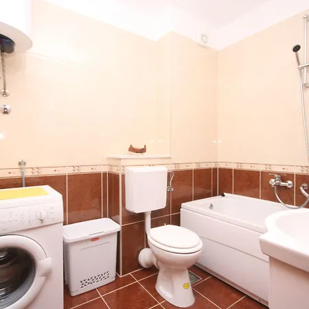 Apartment Beverly Omiš