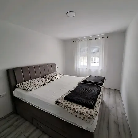 Beverly Apartmán Omiš